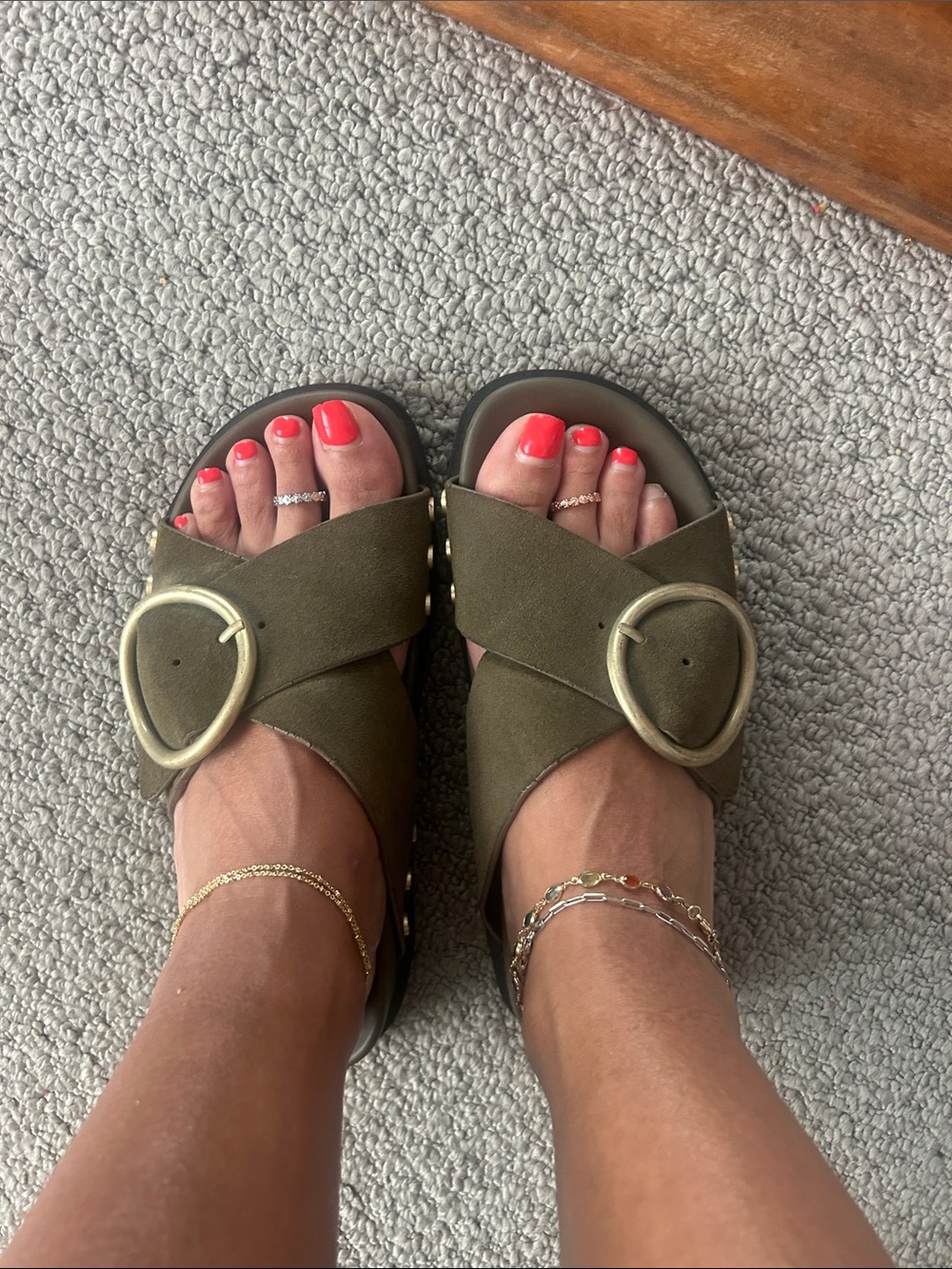 Zara Olive Green Suede Slide Sandals with Oversized Buckle - Picture 4 of 8